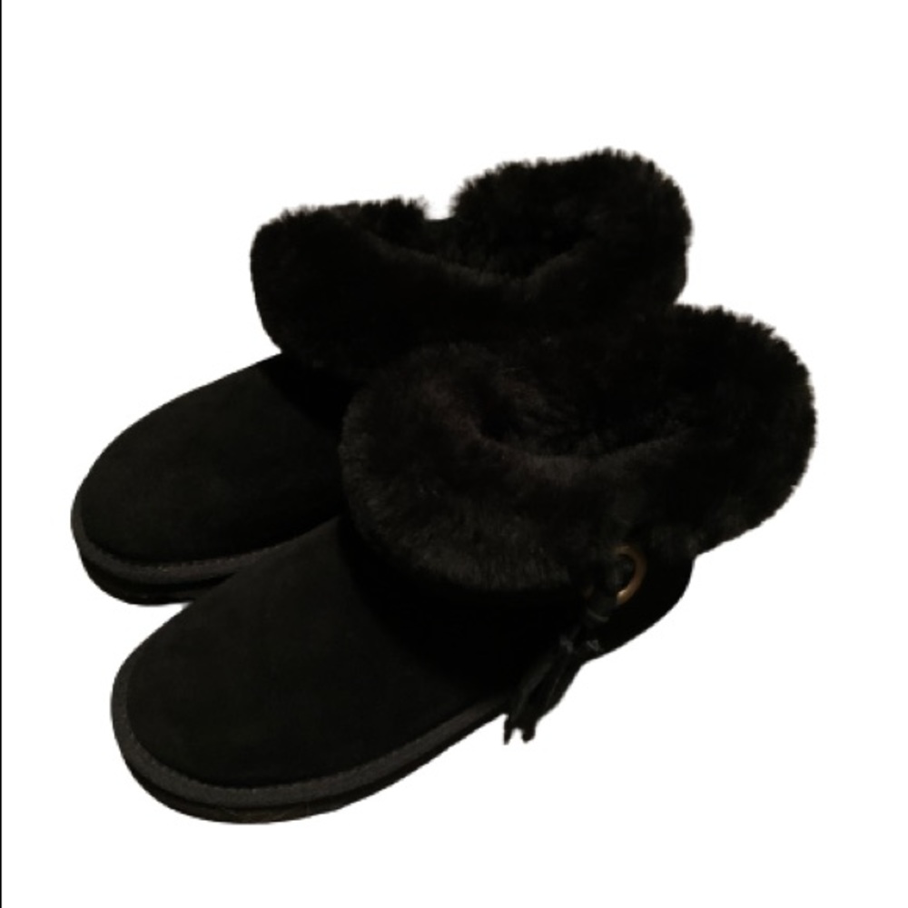 LAMO FOOTWEAR Black Suede Lambs Wool Booties Sz US 6 BNWT NO BOX